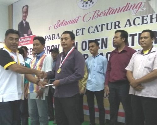 juara-satu catur
