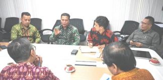 Khawatir Kondisi Jembatan Tunggal Peudada, HRD Usulkan Dibangun Jembatan Gandeng