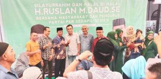 Hingga Larut Malam, HRD Masih Menerima Tamu dan Bersilaturrahim dengan Masyarakat
