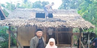 Rumahnya Dibedah DPAC PKB Jeumpa, Nek Nurhayati Bersyukur dan Terharu