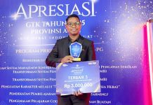 Darmuni Raih Juara III GTK Dedikatif Kepala SMP Provinsi Aceh