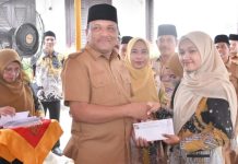 Sukses Raih Target 10 Besar, Bupati Mukhlis Penuhi Janji Berikan Bonus Pribadi untuk Kafilah MTQ Bireuen