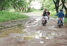 Warga Harapkan Pemkab Bireuen Aspal Jalan Akses ke Lapangan Paya Kareung