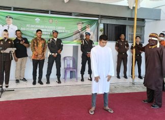 Rekam Korban Sedang Mandi, Terpidana Pelecehan Seksual Dieksekusi Cambuk