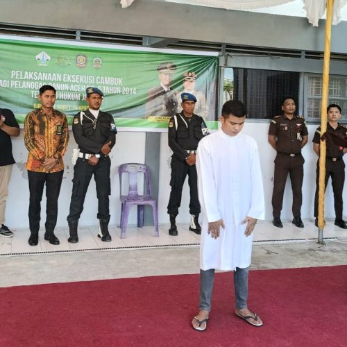 Rekam Korban Sedang Mandi, Terpidana Pelecehan Seksual Dieksekusi Cambuk