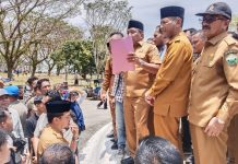 Bupati Bireuen Belum Tandatangani Petisi Korban Banjir, Minta Waktu Lima Hari untuk Dikaji Bersama Forkopimda