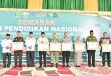 Semarak Hardiknas 2026, Kankemenag Bireuen Luncurkan Madrasah Unggul dan Tanam Seribu Pohon Wakaf Produktif