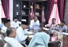 Audiensi dengan Koalisi Gerakan Sipil Bireuen, Bupati Mukhlis Komitmen Perjuangkan Hak-hak Korban Banjir