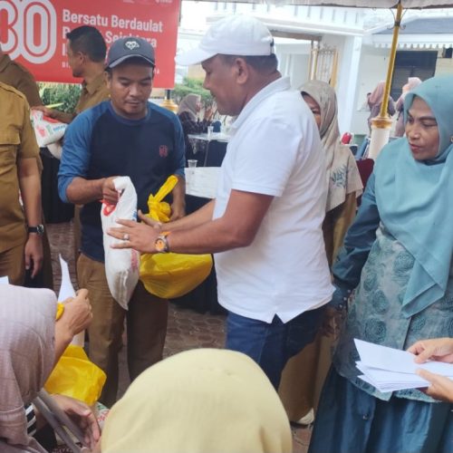 Bupati Bireuen Serahkan Santunan dan Sembako untuk Difabel Jelang Idul Adha