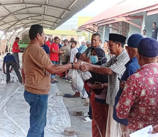 Sembelih 12 Hewan Kurban, Panitia Bagikan 508 Kupon Daging kepada Warga Gampong Geudong-Geudong