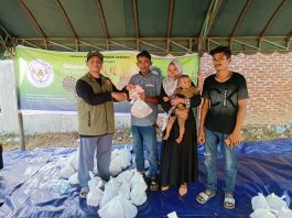 Taman Iskandar Muda Jakarta Bagikan Daging Kurban kepada Korban Banjir di Beberapa Wilayah di Aceh