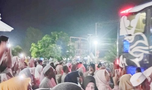 Isak Tangis Warnai Pelepasan 359 Calon Haji Bireuen ke Tanah Suci, Termuda 18 Tahun dan Tertua 97 Tahun