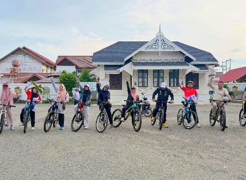 Bupati Mukhlis Pimpin “Minggu Bugar”, Ajak Stakeholder Bangun Bireuen dengan Tubuh Sehat