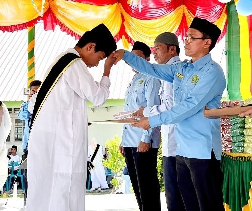 Meningkat dari Tahun Sebelumnya, 109 Hafiz-Hafizah Ikuti Tasyakur Tahfizh Al-Qur’an di MTsN 1 Bireuen
