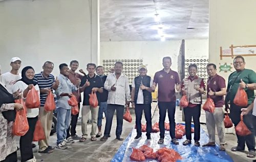 Perkuat Solidaritas Profesi, PPNI Bireuen Bagikan Daging Qurban untuk Pengurus
