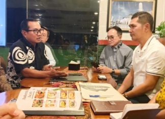 Sekda Aceh dan PLN Pusat Bahas Prospek Pengembangan Pembangkit Listrik Tenaga Surya di Aceh