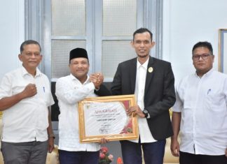Jadi Pilot Project, Bireuen Raih Penghargaan Tertinggi Keterbukaan Informasi Publik