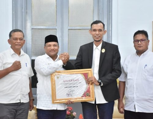 Jadi Pilot Project, Bireuen Raih Penghargaan Tertinggi Keterbukaan Informasi Publik