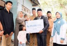 Bupati Bireuen Serahkan Santunan JKM BPJS Ketenagakerjaan Rp267 Juta, Anak Pekerja Meninggal Dapat Beasiswa hingga Perguruan Tinggi