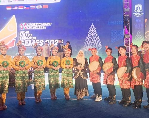 Sanggar Meuligoe Jeumpa Bireuen Tampil Memukau di GEMES IX Medan, Raih Penghargaan dari Panitia