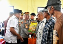 Kunjungan ke Bireuen, Kapolda Aceh Silaturahmi dengan Pemkab dan Serahkan 1.000 Paket Sembako untuk Masyarakat