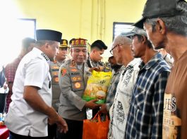 Kunjungan ke Bireuen, Kapolda Aceh Silaturahmi dengan Pemkab dan Serahkan 1.000 Paket Sembako untuk Masyarakat