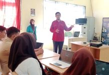 Dosen Fikom Umuslim Latih Siswa SMKN 2 Peusangan Kuasai Teknik UV Mapping dan Texturing 3D dengan Blender