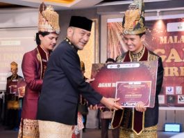 Muhammad Afgan dan Nazla Asyifa Dinobatkan sebagai Agam Inong Bireuen 2026, Wabup Razuardi Minta Kenalkan Potensi Daerah ke Dunia