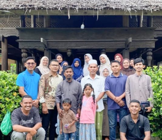 Komunitas Baca Bireuen Telusuri Warisan Intelektual Teungku Chiek Awe Geutah, Kaji Manuskrip Berusia Tiga Abad Lebih