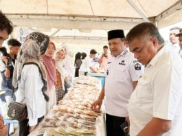 UNIKI Perkenalkan Teknologi Pertanian Modern di Pasar Tani Bireuen, Diapresiasi Bupati Mukhlis