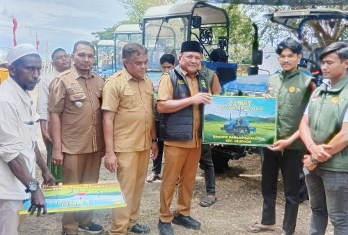Lima Brigade Pangan di Bireuen Terima Alsintan, Bupati Mukhlis: Manfaatkan untuk Wujudkan Swasembada Pangan