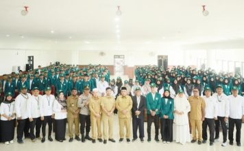 Sekda Pidie Jaya Sambut Ratusan Mahasiswa KKM UNIKI, Siap Wujudkan Gampong Tangguh dan Mandiri