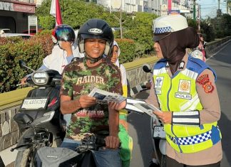 Tingkatkan Kesadaran, Satlantas Polres Bireuen Edukasi Masyarakat Tentang Ketertiban Berlalu Lintas