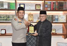 Kapolres Bireuen Silaturahmi dengan Abu Mudi dan Waled Nu Samalanga