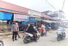 Jaga Keamanan dan Ketertiban, Personel Polsek Samalanga Patroli di Kawasan Pasar serta Pusat Keramaian