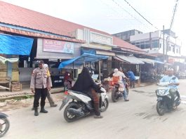 Jaga Keamanan dan Ketertiban, Personel Polsek Samalanga Patroli di Kawasan Pasar serta Pusat Keramaian