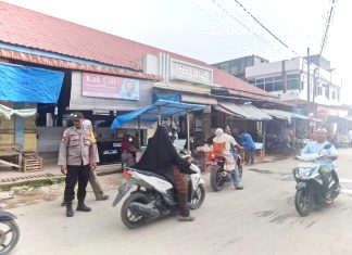 Jaga Keamanan dan Ketertiban, Personel Polsek Samalanga Patroli di Kawasan Pasar serta Pusat Keramaian