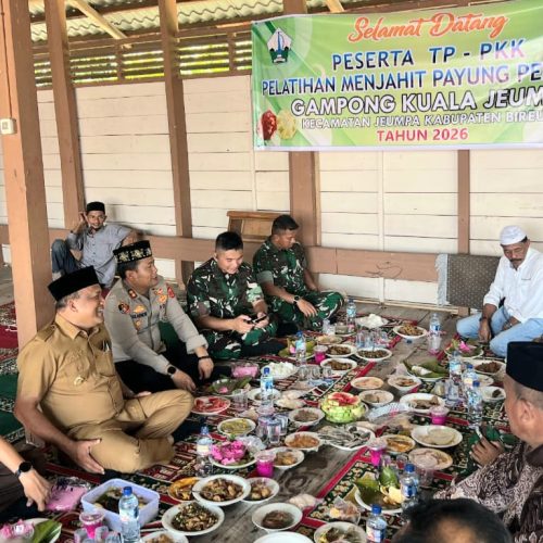 Kapolres Bireuen Hadiri Kenduri Maulid di Gampong Kuala Jeumpa, Ajak Masyarakat Jaga Ukhuwah