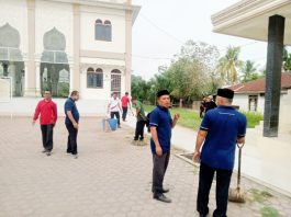 KUA dan Enam Madrasah di Gandapura Gelar Gerakan Bersih Masjid