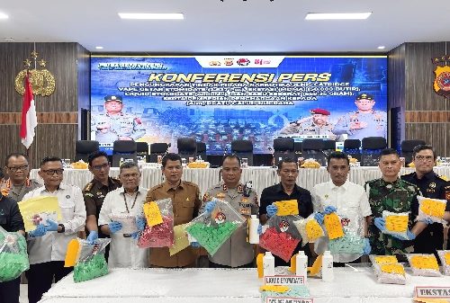 Polda Aceh Gagalkan Peredaran Narkotika Jenis Etomidate dan Ekstasi dalam Jumlah Fantastis, Oknum Keuchik Ikut Diamankan
