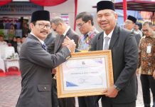 Komitmen Lindungi Kekayaan Intelektual, Rektor Umuslim Terima Penghargaan dari Kementerian Hukum Aceh