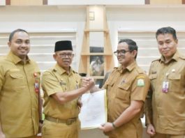 Taufik Jadi Plt Sekda Aceh, Wagub Dek Fadh: Jaga Integritas dan Bangun Komunikasi yang Baik