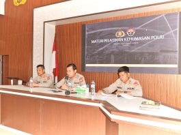 Kapolres Bireuen Buka Pelatihan Kehumasan, Tekankan Personel Miliki Kemampuan Komunikasi Publik