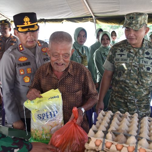 Kapolres Bireuen Hadiri Bazar Pasar Murah Sambut HUT TNI ke-81