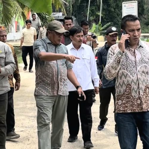 Kadistanbun Bireuen Bersama Tenaga Ahli Menteri Pertanian Tinjau Rehabilitasi Irigasi Tersier di Panton Geulima
