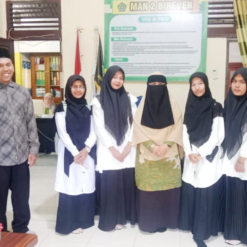 Siapkan Calon Guru Profesional, Mahasiswa PAI UNIKI Mulai Asah Kompetensi Mengajar di Sejumlah Madrasah
