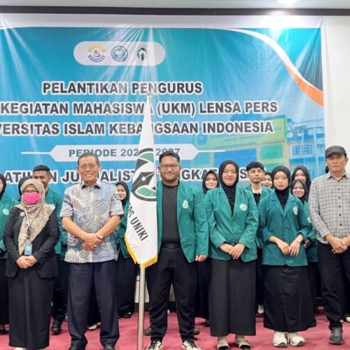 Lantik Pengurus Lensa Pers UNIKI, Rektor Harapkan Harus Mampu Sampaikan Informasi Kritis, Objektif, dan Berimbang