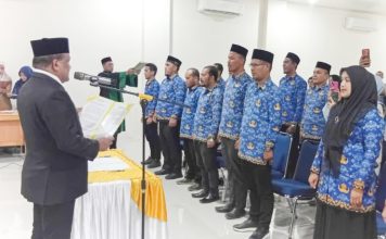 Lantik 34 Kepala Sekolah, Bupati Mukhlis Ingatkan Jabatan Ini Amanah untuk Masa Depan Generasi Bireuen