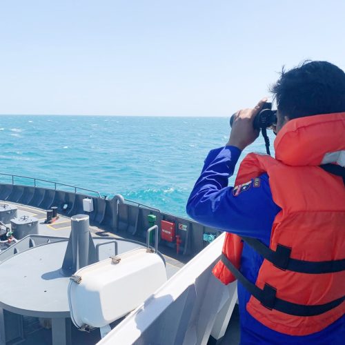 Gelombang Tinggi, Kapal Polri Tetap Sisir Laut Cari Korban KM Virgo Transport 8