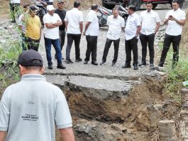 Jembatan Darurat Kubang Itam Ambruk Diterjang Luapan Air, Bupati Bireuen Instruksikan Langsung Diperbaiki